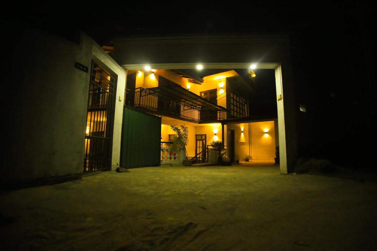Kandyan Fo Rest Extérieur photo