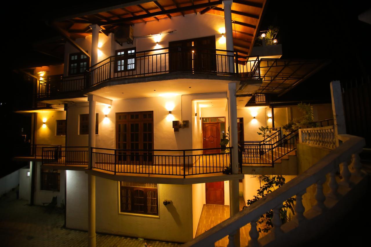 Kandyan Fo Rest Extérieur photo